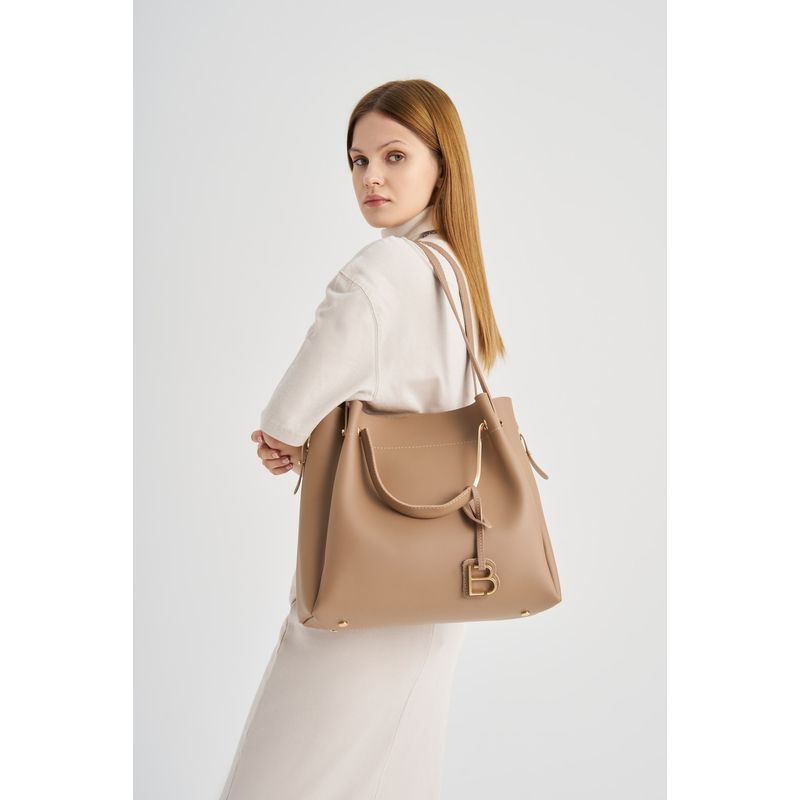 Fashion, accesorii si bijuterii - Femei - Accesorii femei - Genti si rucsacuri femei - Geanta de umar, Lucky Bees, piele polivinilica, camel, 36x12x33 cm - Infinity.ro