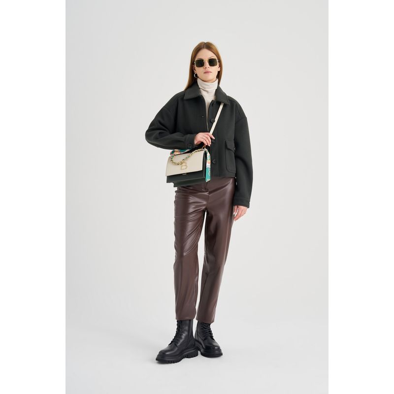 Fashion, accesorii si bijuterii - Femei - Accesorii femei - Genti si rucsacuri femei - Geanta crossbody, Lucky Bees, piele polivinilica, crem, verde inchis, 23x10x16 cm - Infinity.ro