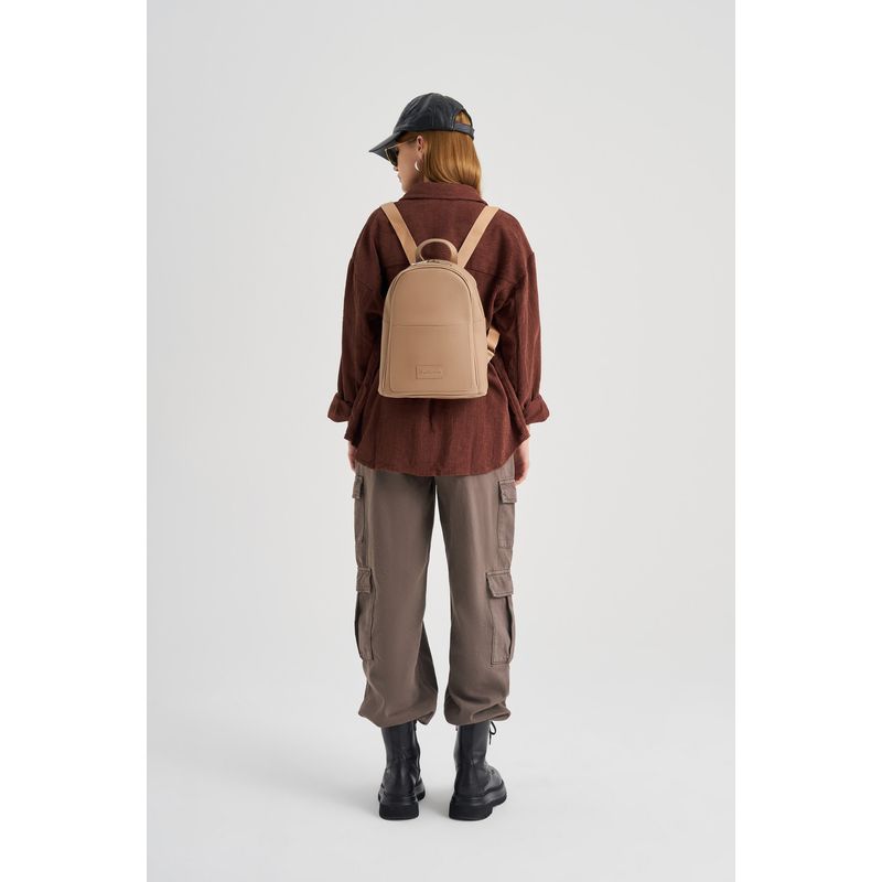 Fashion, accesorii si bijuterii - Femei - Accesorii femei - Genti si rucsacuri femei - Rucsac, Lucky Bees, piele ecologica, camel, 26x14x30 cm - Infinity.ro