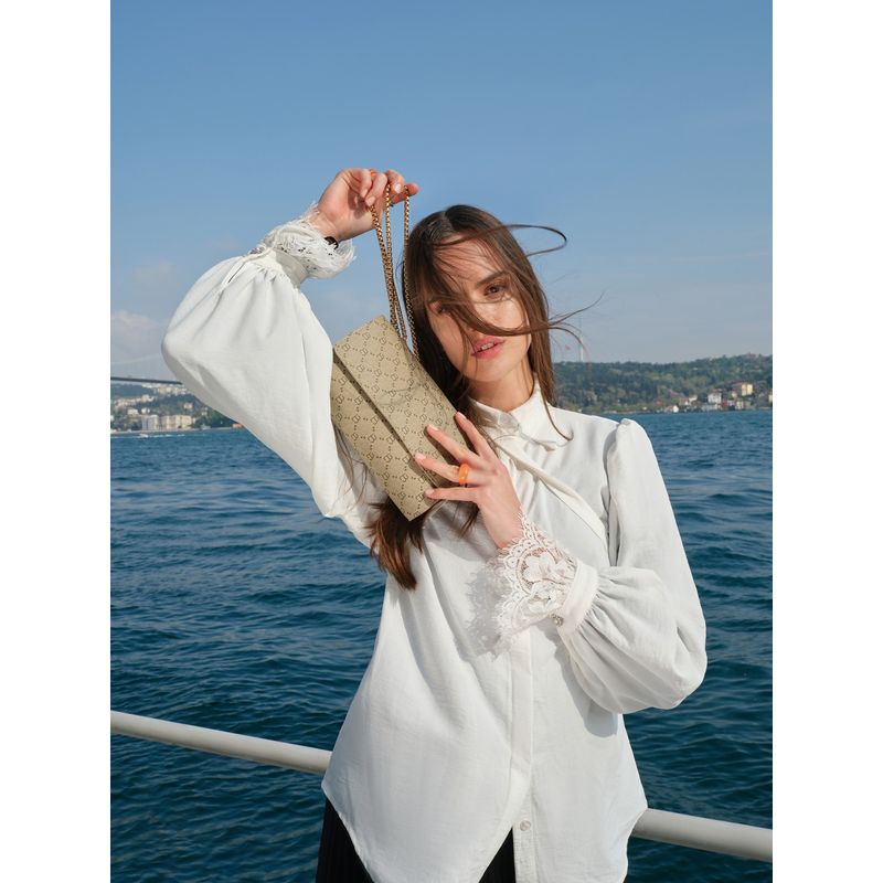 Fashion, accesorii si bijuterii - Femei - Accesorii femei - Genti si rucsacuri femei - Geanta crossbody, Lucky Bees, crem, piele ecologica, 22x6x14 cm - Infinity.ro