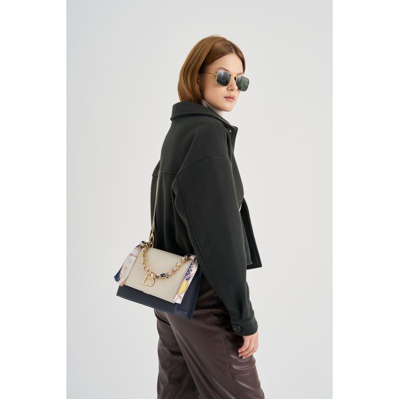 Fashion, accesorii si bijuterii - Femei - Accesorii femei - Genti si rucsacuri femei - Geanta crossbody, Lucky Bees, dama, crem si albastru inchis, 23x10x16 cm, piele polivinilica - Infinity.ro