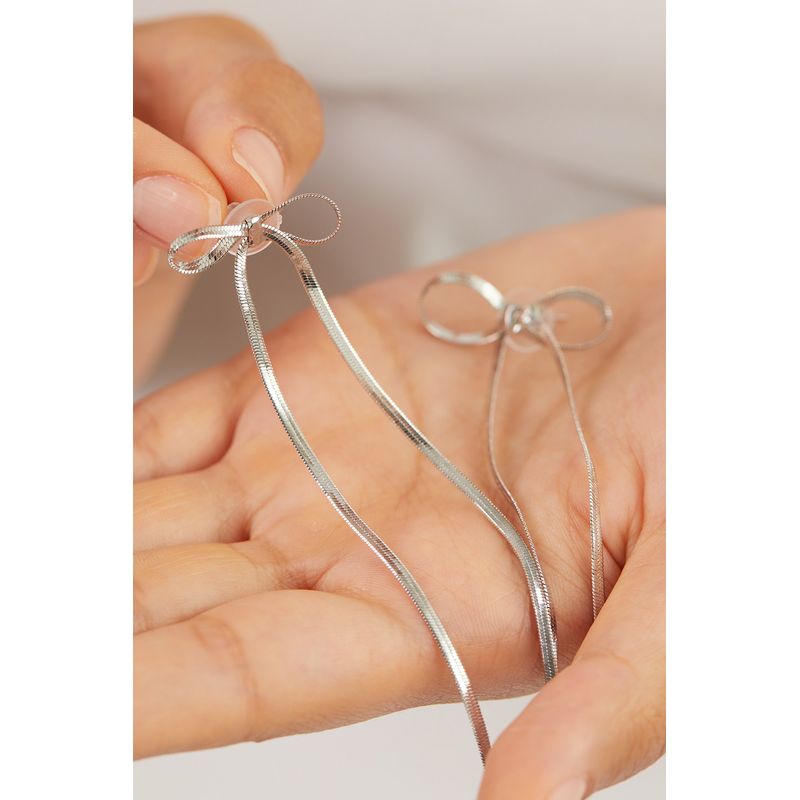 Fashion, accesorii si bijuterii - Femei - Bijuterii femei - Cercei femei - Cercei, Heliophilia, femei, metal, argintiu, 2.5x8 cm - Infinity.ro