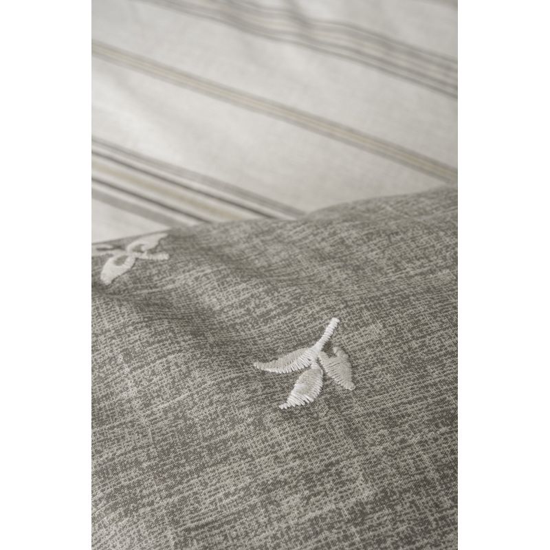 Casa si Gradina - Textile si covoare - Lenjerii de pat - Seturi de lenjerie - Set lenjerie pat dublu, L'essentiel Maison, maro, 200x220 cm, 100% bumbac ranforce, brodat - Infinity.ro