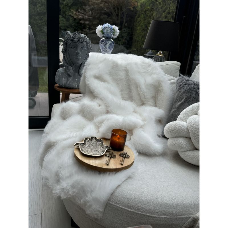 Casa si Gradina - Textile si covoare - Huse pentru mobilier - Husa pentru canapea, Aberto Design, alb, 200x75 cm, 100% poliester, antiderapanta - Infinity.ro