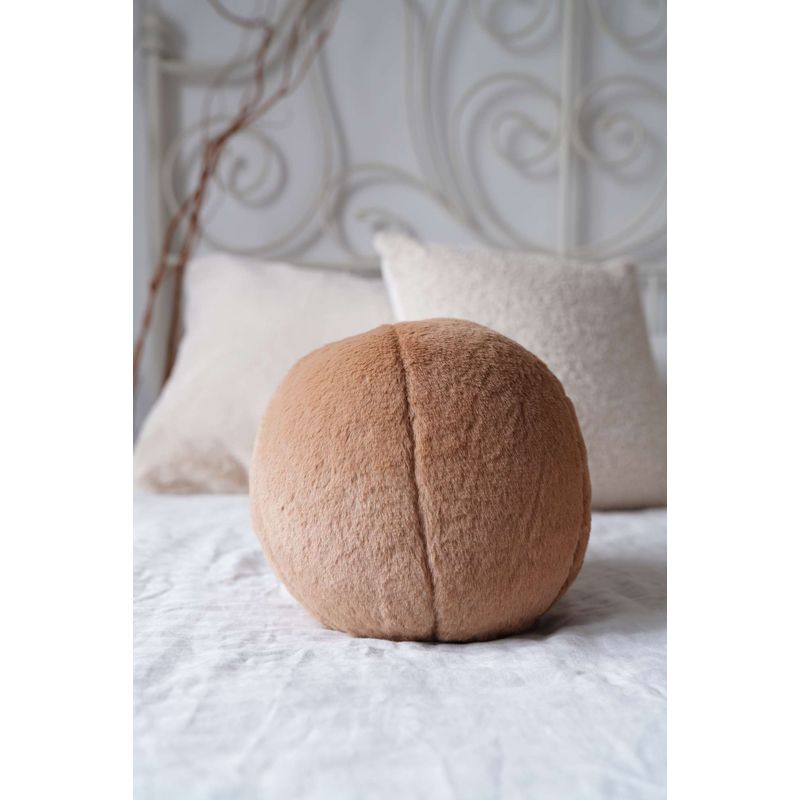 Casa si Gradina - Textile si covoare - Perne si pilote - Perne decorative - Perna decorativa, Aberto Design, maro deschis, 25x25x25 cm, poliester reciclat, lavabila la masina - Infinity.ro
