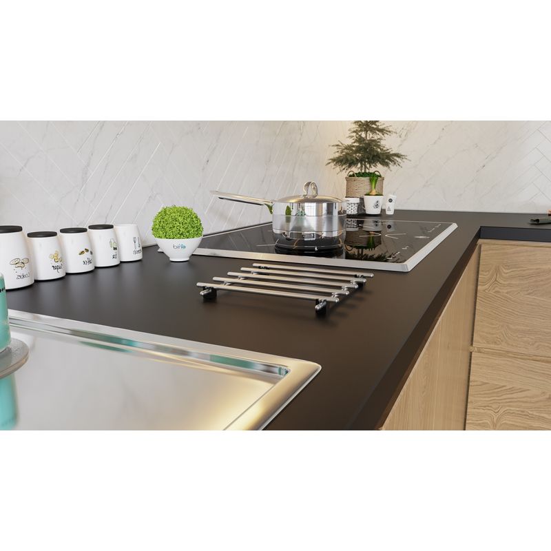 Casa si Gradina - Bucatarie si vesela - Organizare si depozitare bucatarie - Suporturi tacamuri si vase - Suport pentru vase fierbinti, Aberto Design, metal, crom, 2x20x20 cm - Infinity.ro