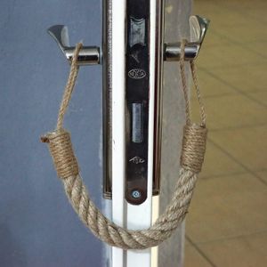 Casa si Gradina - Constructii - Usi interior, exterior si garaj - Infinity.ro