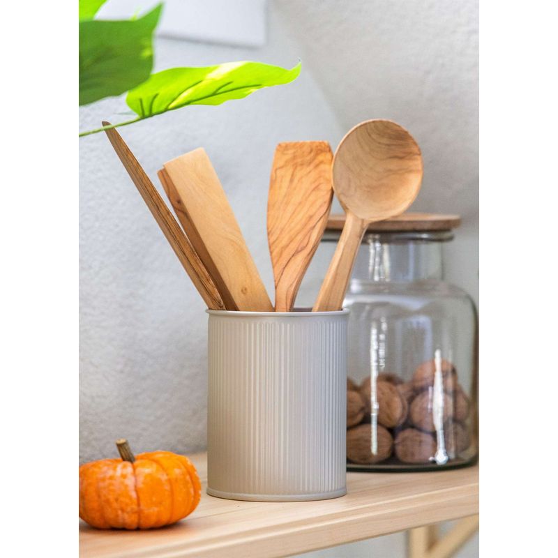 Casa si Gradina - Bucatarie si vesela - Organizare si depozitare bucatarie - Suporturi tacamuri si vase - Suport tacamuri, Hermia, galvanizat, bej, 10x10x13 cm - Infinity.ro