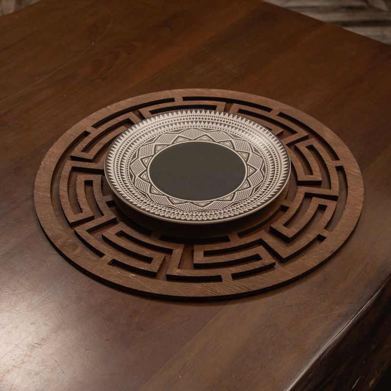 Casa si Gradina - Bucatarie si vesela - Organizare si depozitare bucatarie - Suporturi tacamuri si vase - Set suporturi de masa, Hermia, lemn, wenge, 36x36 cm, 4 piese - Infinity.ro