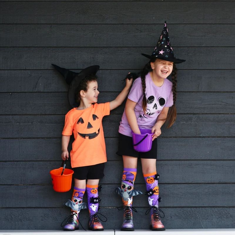 Fashion, accesorii si bijuterii - Copii - Lenjerie si pijamale copii - Sosete si dresuri copii - Sosete lungi colorate Madmia unisex fantasy Halloween 3-5 ani - Infinity.ro