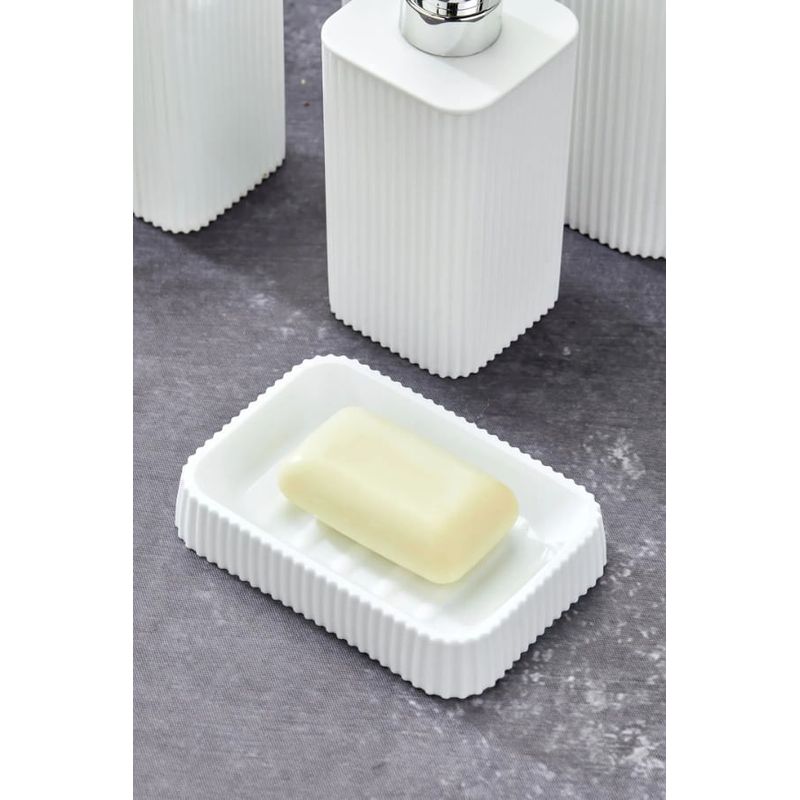 Casa si Gradina - Sanitare - Suporturi si accesorii baie - Accesorii baie - Set accesorii baie, L'essentiel Maison, plastic, alb, 5 piese - Infinity.ro