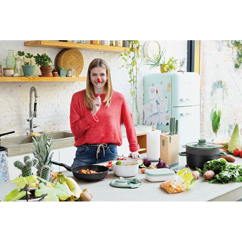 Casa si Gradina - Bucatarie si vesela - Vase pentru gatit - Tigai si seturi - Tigaie Forest, 24 cm, 2L, invelis antiaderent, Aluminiu, Negru/Verde - Infinity.ro