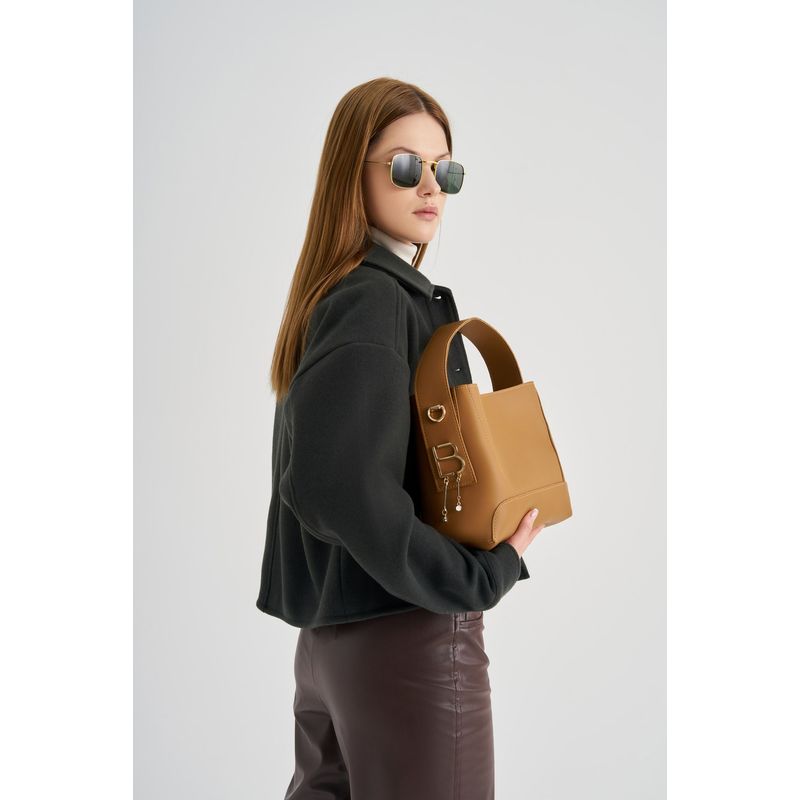 Fashion, accesorii si bijuterii - Femei - Accesorii femei - Genti si rucsacuri femei - Geanta de umar, Lucky Bees, piele polivinilica, mustar, 25x11x20 cm - Infinity.ro