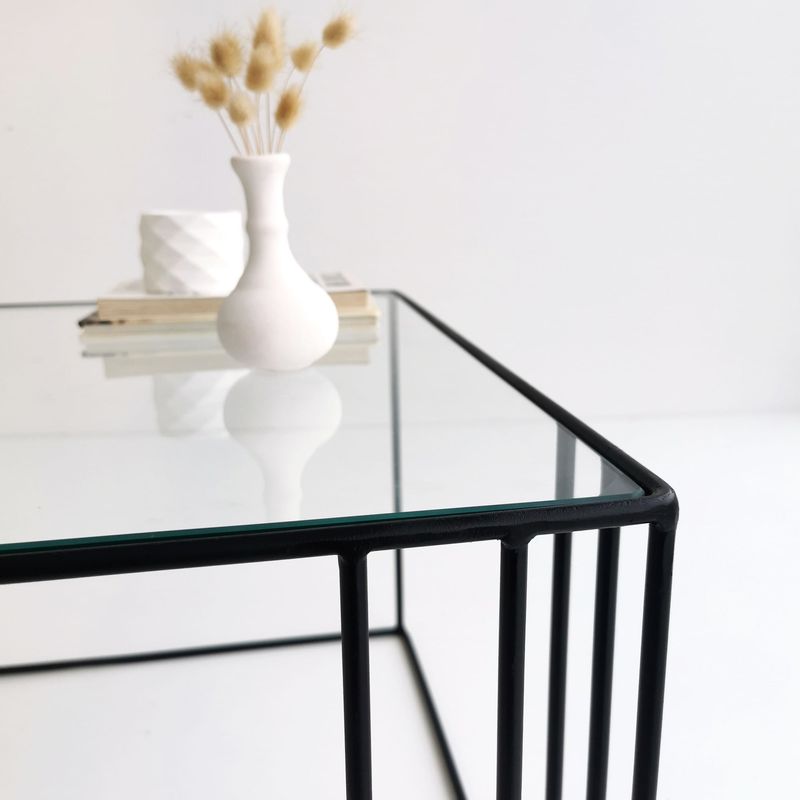 Casa si Gradina - Mobilier - Mese si birouri - Masute de cafea - Masuta de cafea, Hanah Home, sticla securizata si metal, negru, 55x55x36 cm - Infinity.ro