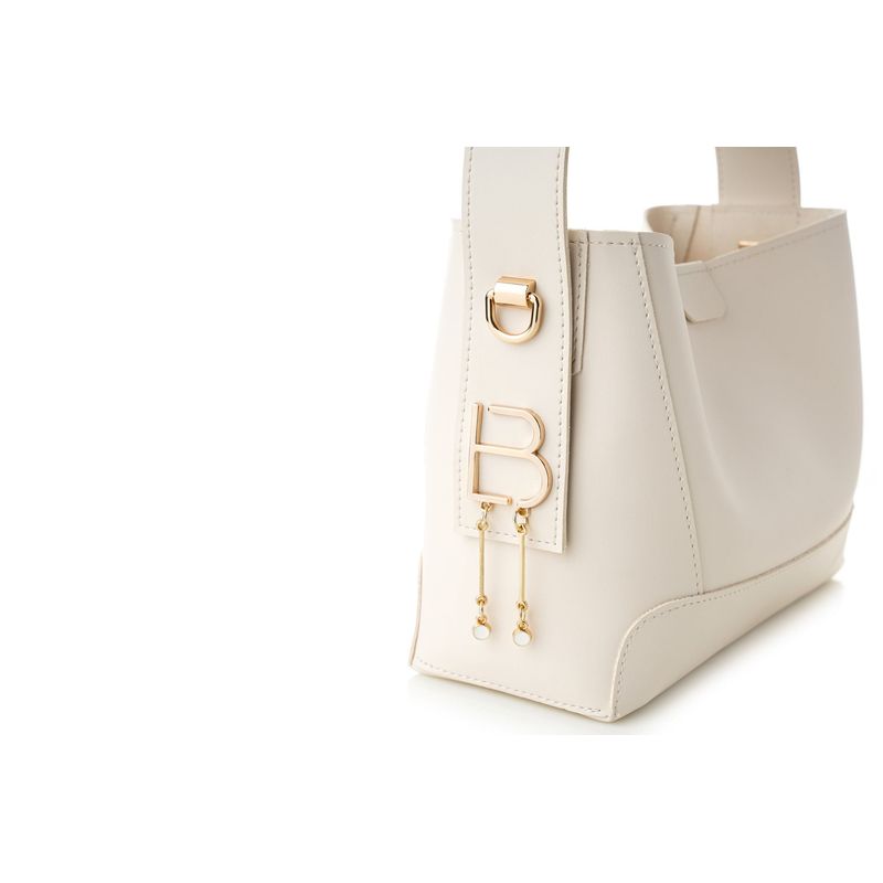 Fashion, accesorii si bijuterii - Femei - Accesorii femei - Genti si rucsacuri femei - Geanta de umar, Lucky Bees, piele polivinilica, crem, 25x11x20 cm - Infinity.ro