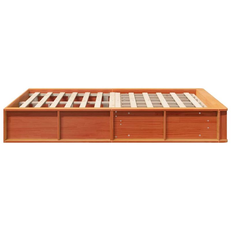 Casa si Gradina - Mobilier - Paturi si accesorii - Paturi - Cadru de pat Maro ceruit 135 x 190 cm - Infinity.ro