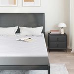 Casa si Gradina - Mobilier - Saltele si somiere - Toppere - Topper pentru saltea Alb 140 x 200 cm Polyester fara adeziv - Infinity.ro