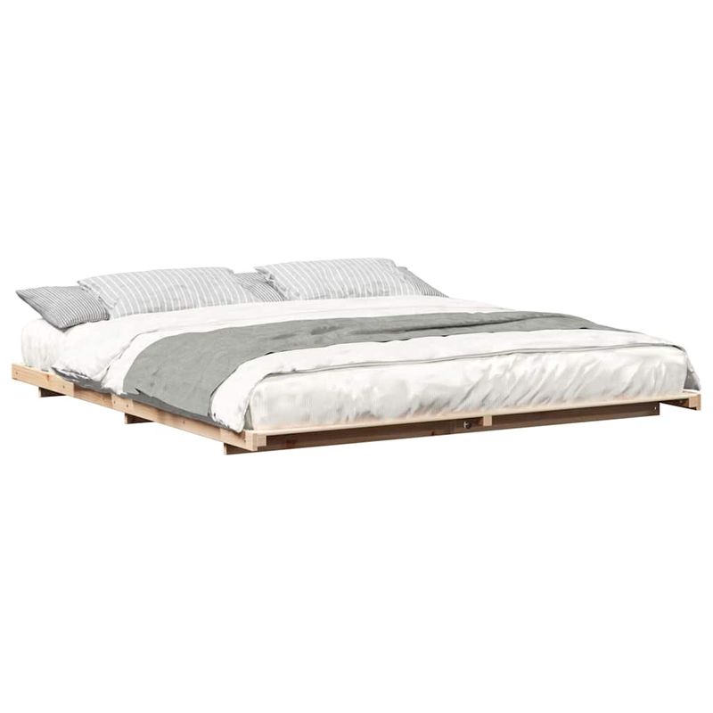 Casa si Gradina - Mobilier - Paturi si accesorii - Paturi - Cadru de pat de podea Maro 200 x 200 cm Lemn masiv de pin - Infinity.ro