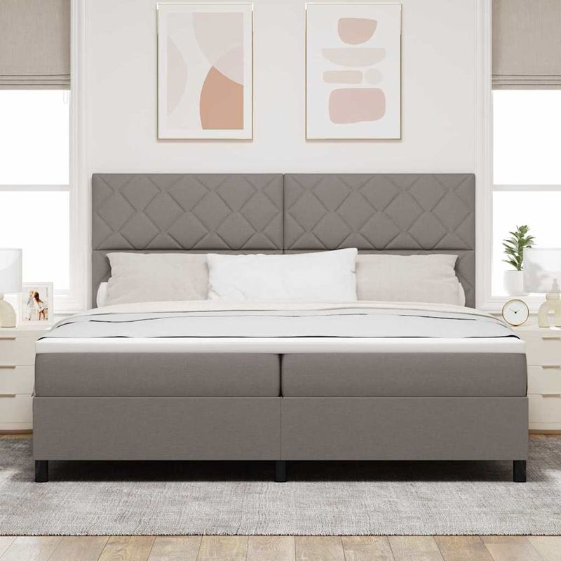 Casa si Gradina - Mobilier - Paturi si accesorii - Paturi - Pat cu saltea cu arcuri si LED-uri in taupe, 200 x 200 cm - Infinity.ro