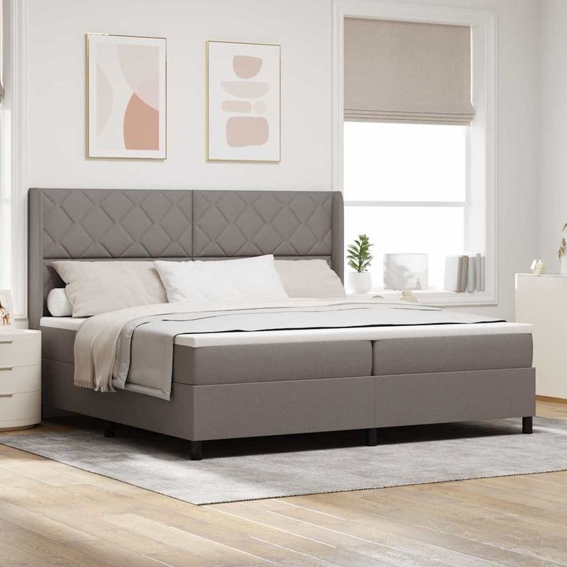 Casa si Gradina - Mobilier - Paturi si accesorii - Paturi - Pat cu saltea - Taupe, 200x200 cm, tesatura - Infinity.ro
