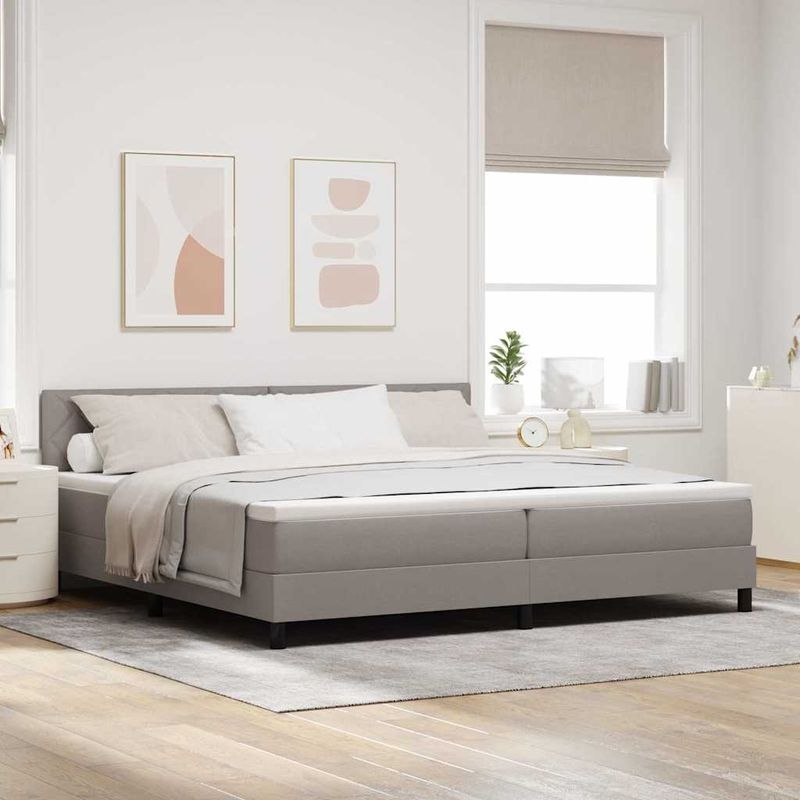 Casa si Gradina - Mobilier - Paturi si accesorii - Paturi - Pat cu arcuri cu saltea & LED taupe 200x200 cm tesatura - Infinity.ro
