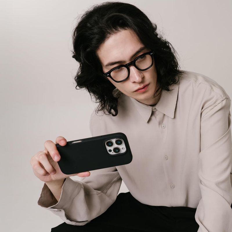 Laptop, Telefoane si Tablete - Telefoane mobile si accesorii - Accesorii Telefoane - Huse telefoane - Husa Soft Touch, slim, ALC Mobile, anti soc, compatibila cu IPhone 16 Pro, Negru Tpu - Infinity.ro