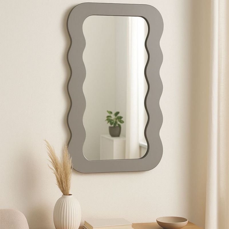 Casa si Gradina - Decoratiuni - Oglinzi - Oglinda decorativa cu rama ondulata – 37x80 cm, sticla + cadru MDF, gri - Infinity.ro