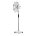 Electronice si Electrocasnice - Climatizare si sisteme de incalzire - Aparate racire aer - Ventilatoare - Ventilator cu picior ETA Breezo 460790000, design de lux, 60 W, 45 cm, 4 viteze, 5 palete, oscilatie, LED, telecomanda, - Infinity.ro