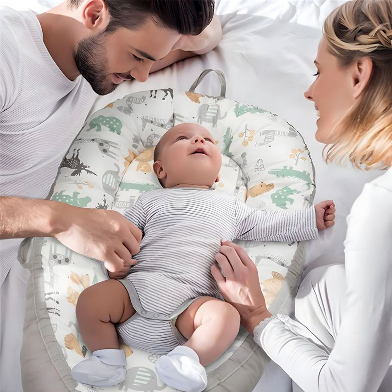 Casa si Gradina - Mobilier - Mobilier copii - Saltele patut copii - Cosulet Bebelusi pentru Dormit tip Baby Nest, Linomag®, cu Doua Fete, 0-24 Luni, 90x55cm, Husa Bumbac, Alb/Gri Bej - Infinity.ro