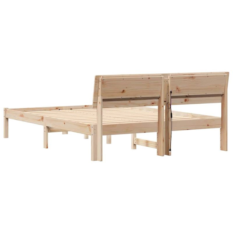 Casa si Gradina - Mobilier - Paturi si accesorii - Paturi - Cadru de pat Maro 140 x 190 cm Lemn de brad solid - Infinity.ro