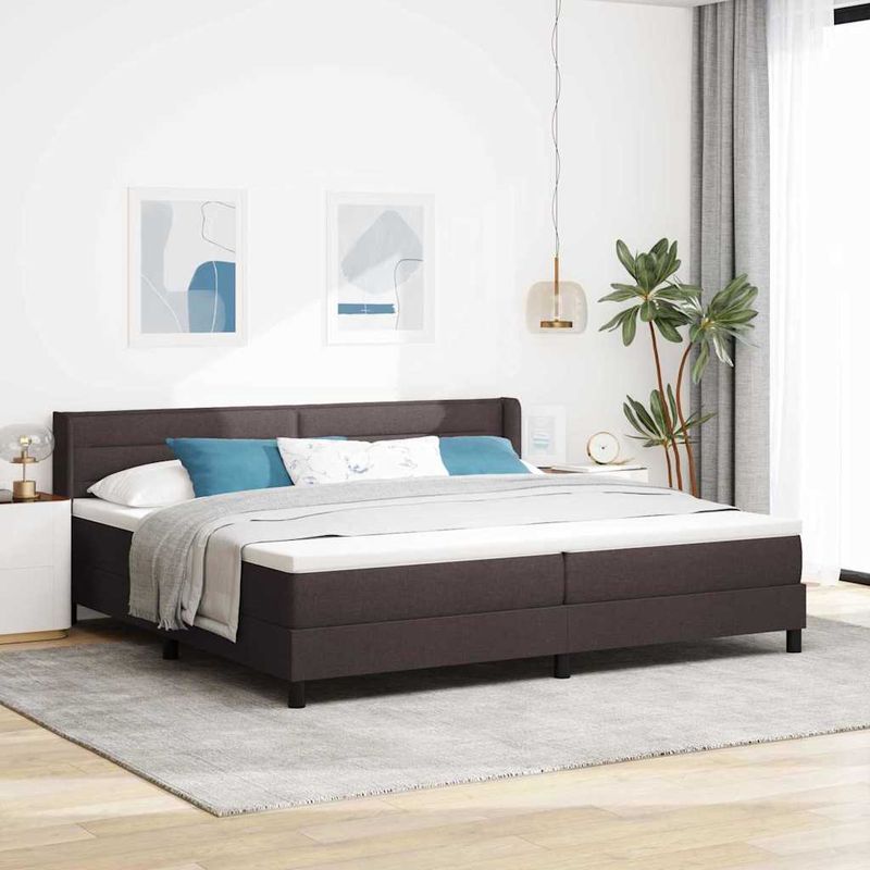 Casa si Gradina - Mobilier - Paturi si accesorii - Paturi - Pat cu arcuri Maro inchis 200 x 200 cm Tesatura si Spuma - Infinity.ro