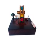 Casa si Gradina - Decoratiuni - Obiecte decorative - Accesorii decorative - Cutie muzicala, cu cheita, Circuit in jurul roatei cu cheita, Maro, 15 cm, YL2024 - Infinity.ro