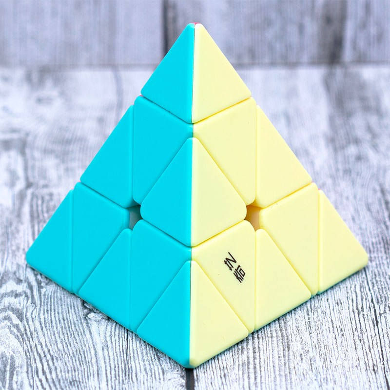 Jucarii, Copii si Bebe - Jucarii si jocuri - Jucarii & jocuri educative - Jocuri de memorie si inteligenta - Cub Magic 3x3x3, QiYi Qi Ming Pyraminx Neon SpeedCube, Stickerless, 420CUB-1 - Infinity.ro