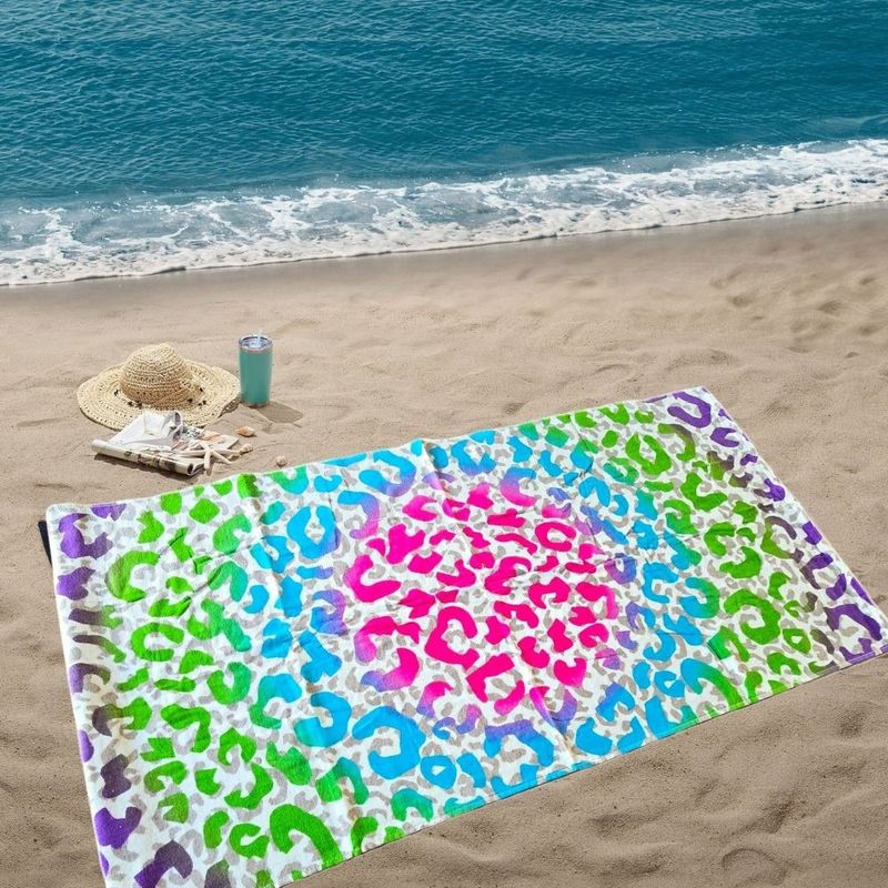 Casa si Gradina - Textile si covoare - Textile baie - Prosoape - Prosop catifea pentru plaja Kotonia Home 70x140 cm, bumbac, decor Mandala - Infinity.ro