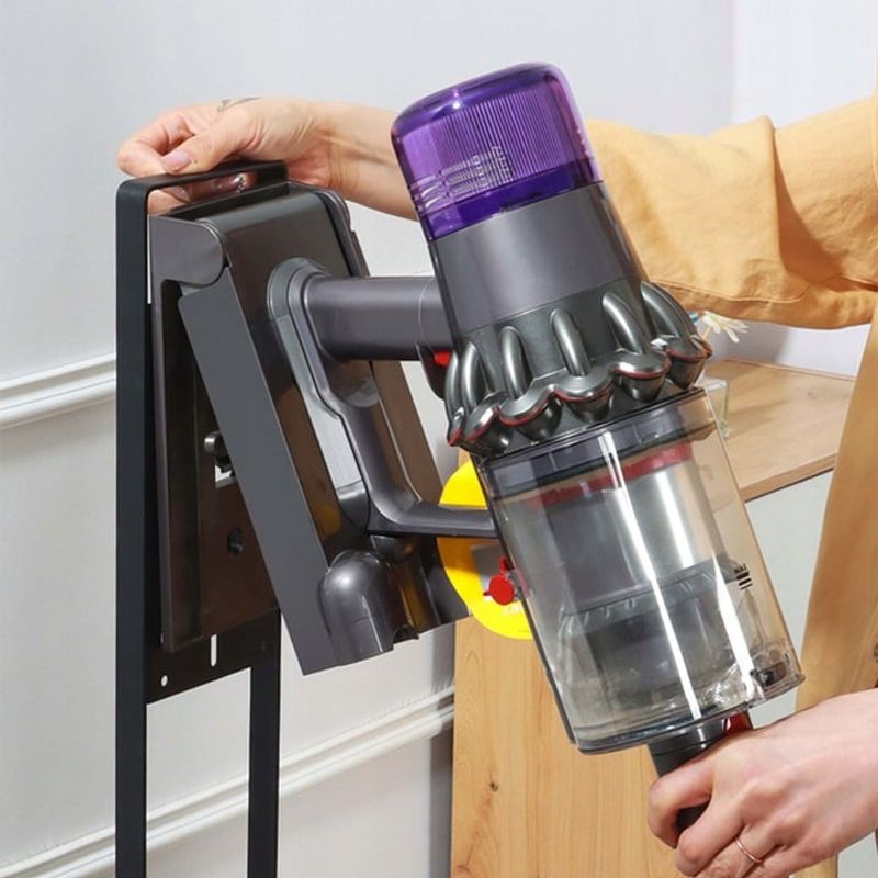 Electronice si Electrocasnice - Ingrijirea locuintei - Accesorii aparate pentru ingrijirea locuintei - Suport Premium Pentru Aspirator Dyson, V15 V12 V11 V10 V8 V7 V6 GEN5 , Montaj Fara Gauri in Pereti,  126x22x28.5 cm - Infinity.ro