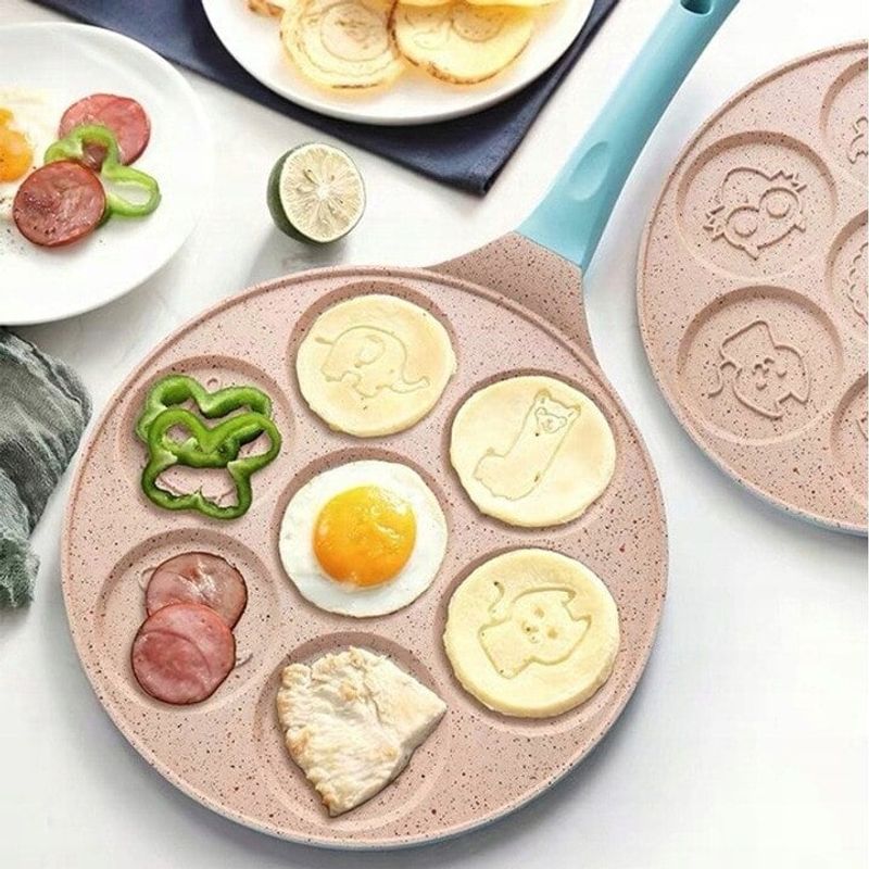 Casa si Gradina - Bucatarie si vesela - Vase pentru gatit - Tigai si seturi - Tigaie Clatite ,7Forme Animale, Din Otel Acoperit Cu Ceramica, atat pentru aragazul normal cat si pentru cel cu inductie - Infinity.ro