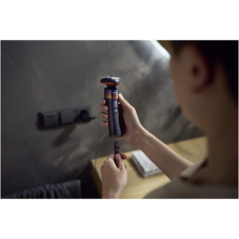 Ingrijire personala si Cosmetice - Aparate & accesorii ingrijire personala - Aparate de ras si tuns - Aparate de ras electrice - Aparat de ras PHILIPS Seria 5000 X5012/00, barbierit umed/uscat, tehnologie SkinProtect, capete flexibile 360, 50min - Infinity.ro