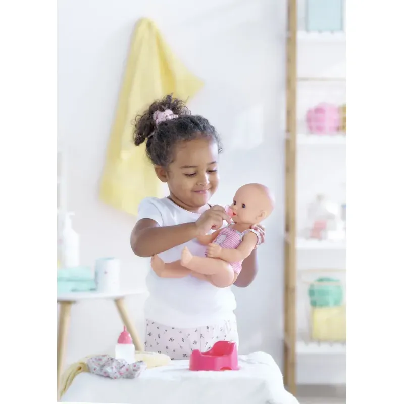 Jucarii, Copii si Bebe - Jucarii si jocuri - Papusi si accesorii - Papusi - Corolle Mgp Bebelusul Emma Cu Accesorii 36cm - Infinity.ro