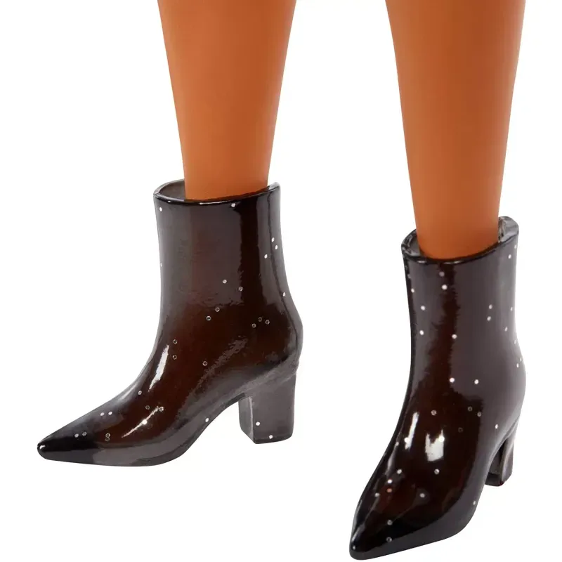 Jucarii, Copii si Bebe - Jucarii si jocuri - Papusi si accesorii - Papusi - Papusa Barbie Fashionista Cu Rochie Tip Blazer Roz In Carouri - Infinity.ro