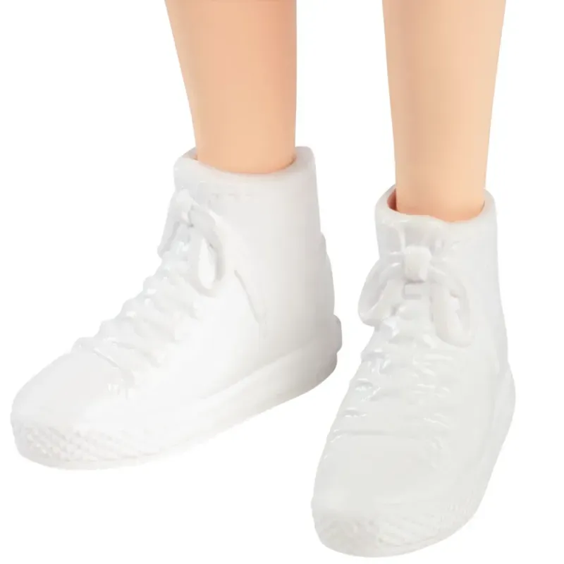 Jucarii, Copii si Bebe - Jucarii si jocuri - Papusi si accesorii - Papusi - Barbie Fashionistas Papusa Barbie Roscata Majoreta - Infinity.ro