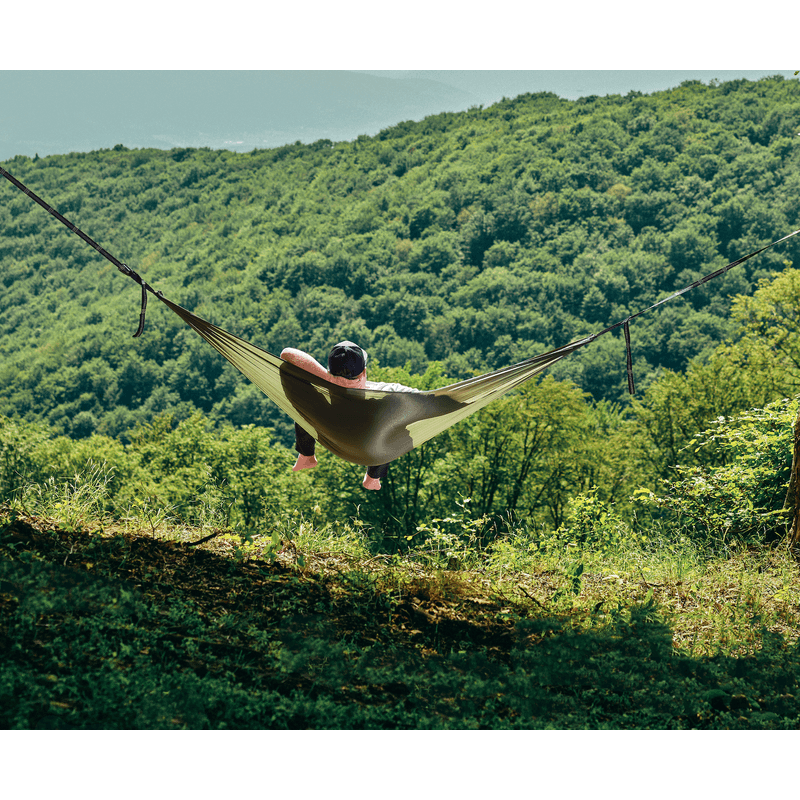Casa si Gradina - Gradina si terasa - Balansoare si hamace - Hamace si suporturi - Hamac hikerjoy PRO,material ripstop,ultra usor,portabil, 270x150 cm, curele prindere si carabine incluse, green army - Infinity.ro
