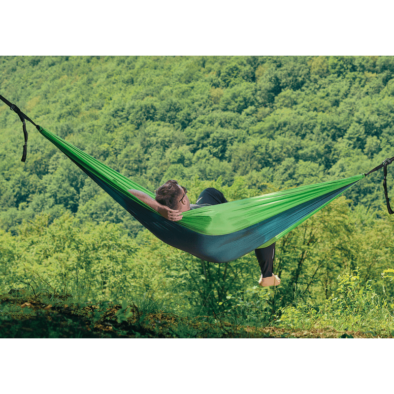 Casa si Gradina - Gradina si terasa - Balansoare si hamace - Hamace si suporturi - Hamac hikerjoy,material tip parasuta, ultra usor,portabil,270x140 cm,curele prindere si carabine incluse, verde - Infinity.ro
