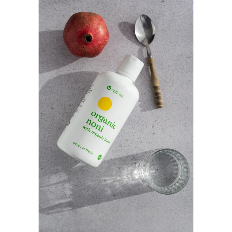 Ingrijire personala si Cosmetice - Sanatate si wellness - Suplimente alimentare - Alte suplimente alimentare - Sirop de Noni Organic cu Struguri albi, Cireşe negre şi Rodii organice, pentru Imunitate (946 ml) - Calivita - Infinity.ro