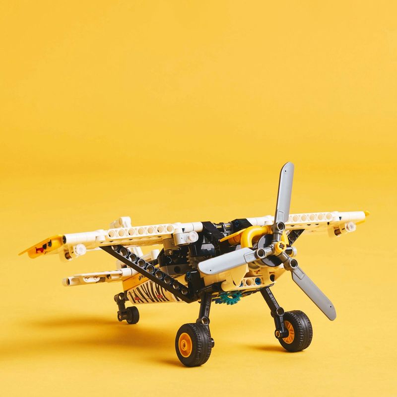 Jucarii, Copii si Bebe - Jucarii si jocuri - Seturi de constructie si cuburi - Seturi de constructie - Lego technic avion pentru zone greu accesibile 42198 - Infinity.ro