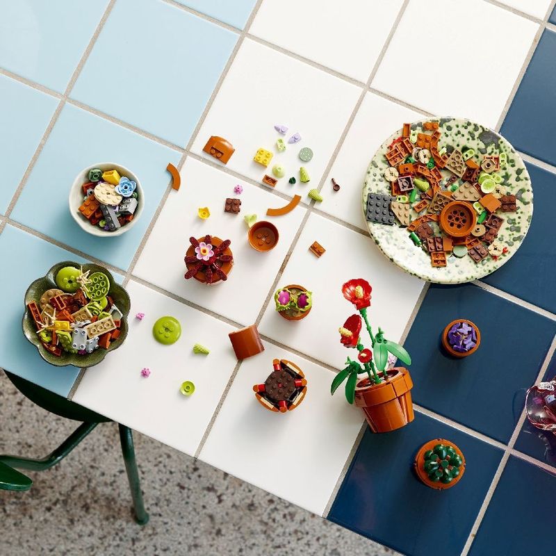 Jucarii, Copii si Bebe - Jucarii si jocuri - Seturi de constructie si cuburi - Seturi de constructie - Lego icons plante de mici dimensiuni 10329 - Infinity.ro