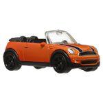 Jucarii, Copii si Bebe - Jucarii si jocuri - Vehicule si jucarii cu telecomanda - Masinute - Matchbox set 5 masinute metalice mbx british roadways scara 1:64 - Infinity.ro