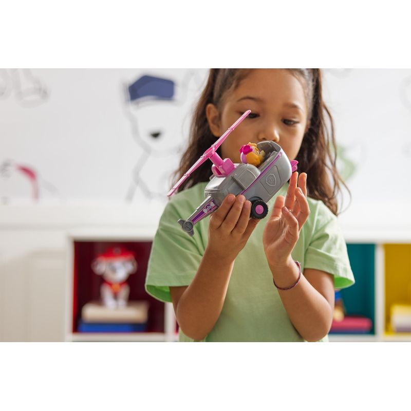 Jucarii, Copii si Bebe - Jucarii si jocuri - Vehicule si jucarii cu telecomanda - Masinute - Patrula catelusilor set vehicul de baza elicopter si figurina skye - Infinity.ro