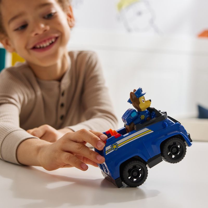 Jucarii, Copii si Bebe - Jucarii si jocuri - Vehicule si jucarii cu telecomanda - Masinute - Patrula catelusilor set vehicul de baza patrol cruiser si figurina chase - Infinity.ro