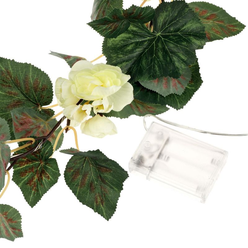 Casa si Gradina - Decoratiuni - Decoratiuni petrecere - Bannere si ghirlande decorative - Ghirlanda decorativa led, 1.8m, frunze mari verzi, flori albe, functioneaza cu baterii, lumina calda - Infinity.ro