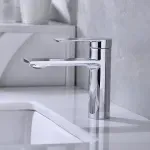 Casa si Gradina - Sanitare - Lavoar baie si accesorii - Baterii sanitare - Baterie chiuveta baie La Brocca ROMA P800D105, Monocomanda, Design slim, Racorduri incluse, Economie de apa, alama - Infinity.ro